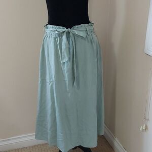 Forever21 gathered waist skirt sz. M